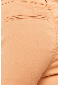 Pepe Jeans - Spodnie Maura. Kolor: brązowy. Materiał: bawełna, materiał, lyocell, elastan, tkanina, poliester. Wzór: gładki #4