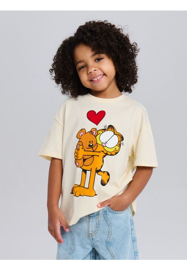 Sinsay - Bawełniana koszulka z nadrukiem Garfield - żółty. Kolor: żółty. Materiał: bawełna. Wzór: nadruk