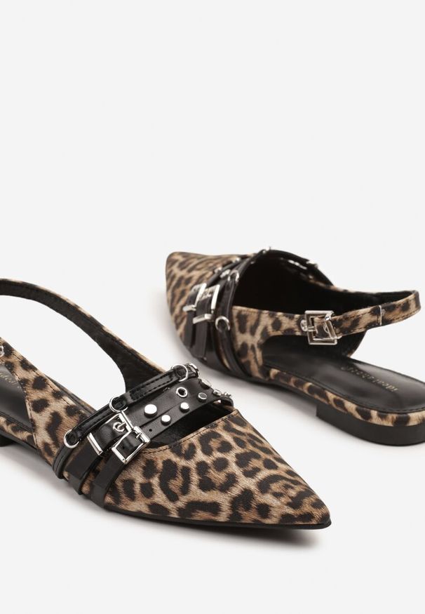 Born2be - Panterkowe Sandały z Noskiem w Szpic i Odkrytą Piętą z Paskami z Klamrami Vonaria. Okazja: na spacer, na co dzień. Zapięcie: klamry. Materiał: jeans. Styl: elegancki, casual