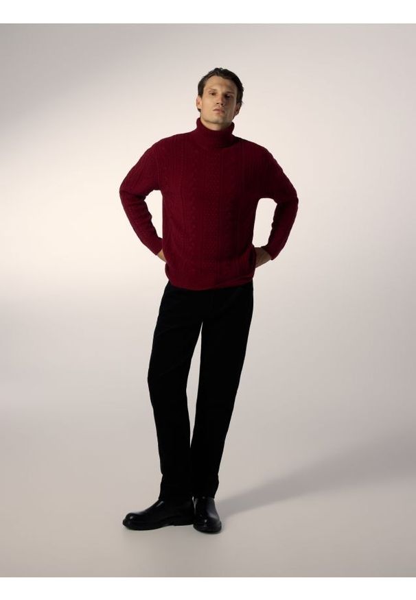 Reserved - Sweter z wełną - czerwony. Kolor: czerwony. Materiał: wełna