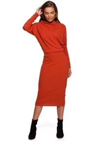 MOE - Kimonowa Sukienka z Ołówkowym Dołem - Czerwona. Kolor: czerwony. Materiał: bawełna, elastan. Typ sukienki: ołówkowe