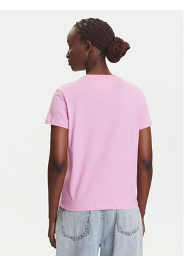 Tommy Jeans T-Shirt Gradient Flag DW0DW20905 Różowy Regular Fit. Kolor: różowy. Materiał: bawełna. Wzór: gradientowy