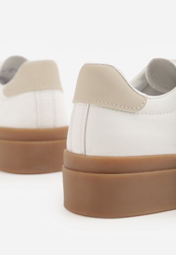 Born2be - Beżowo-Białe Sneakersy w Stylu Tenisówek z Geometrycznym Wzorem Avelresil. Okazja: na co dzień. Kolor: beżowy. Materiał: jeans. Wzór: geometria