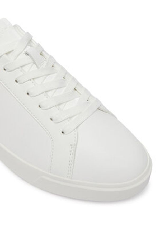 Calvin Klein Sneakersy Low Pro Cups Lth Ml HW0HW03146 Biały. Kolor: biały. Materiał: skóra