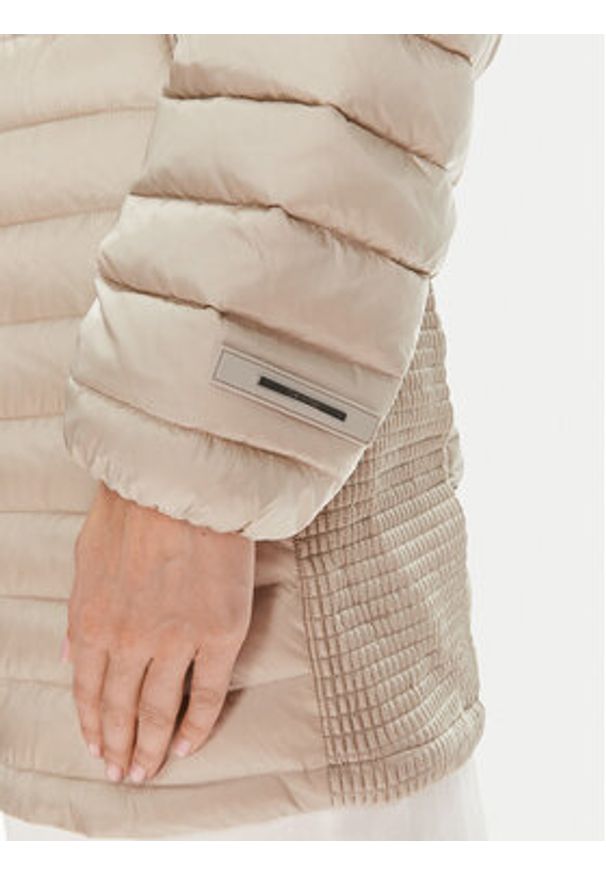 Calvin Klein Kurtka przejściowa K20K207109 Beżowy Slim Fit. Kolor: beżowy. Materiał: syntetyk