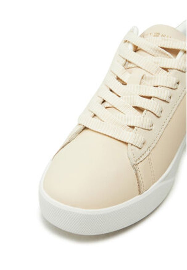 TOMMY HILFIGER - Tommy Hilfiger Sneakersy Chic Court Sneaker FW0FW08382 Beżowy. Kolor: beżowy. Materiał: skóra