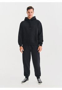 Pako Lorente - PAKO LORENTE - Spodnie dresowe w czarnym kolorze. Okazja: na co dzień. Kolor: szary, czarny. Materiał: dresówka. Wzór: gładki. Styl: casual #5