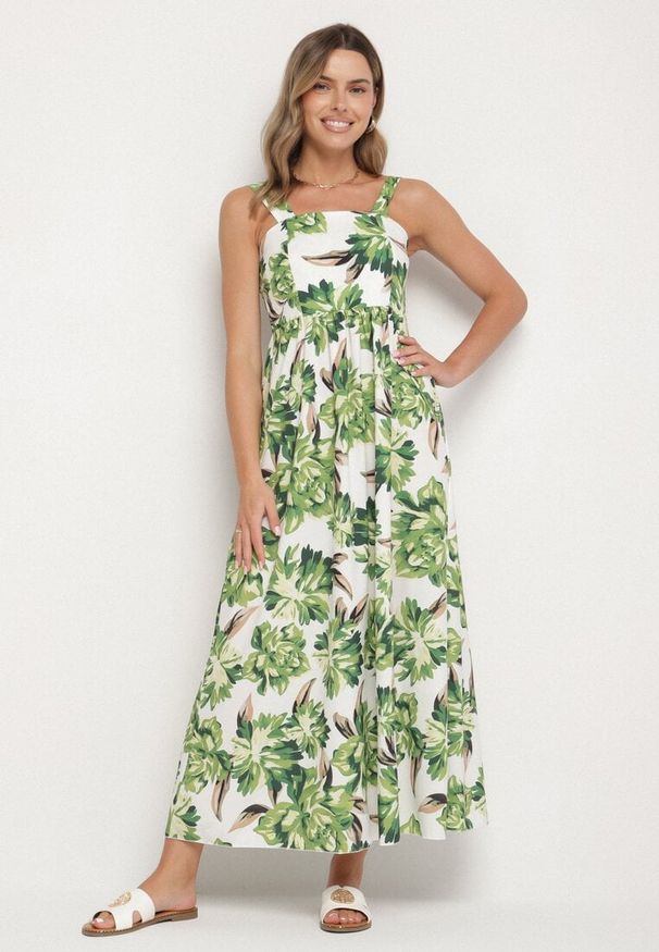 Born2be - Zielona Rozkloszowana Sukienka z Wiskozą w Kwiatowym Wzór Nilarune. Kolor: zielony. Materiał: wiskoza. Długość rękawa: na ramiączkach. Wzór: kwiaty. Sezon: lato. Styl: klasyczny