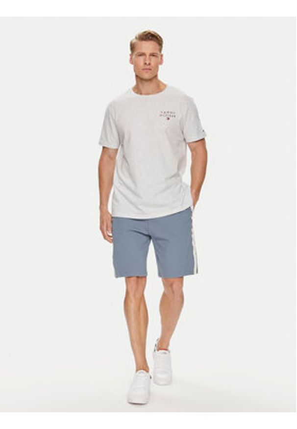 TOMMY HILFIGER - Tommy Hilfiger Szorty sportowe UM0UM03008 Niebieski Regular Fit. Kolor: niebieski. Materiał: bawełna. Styl: sportowy