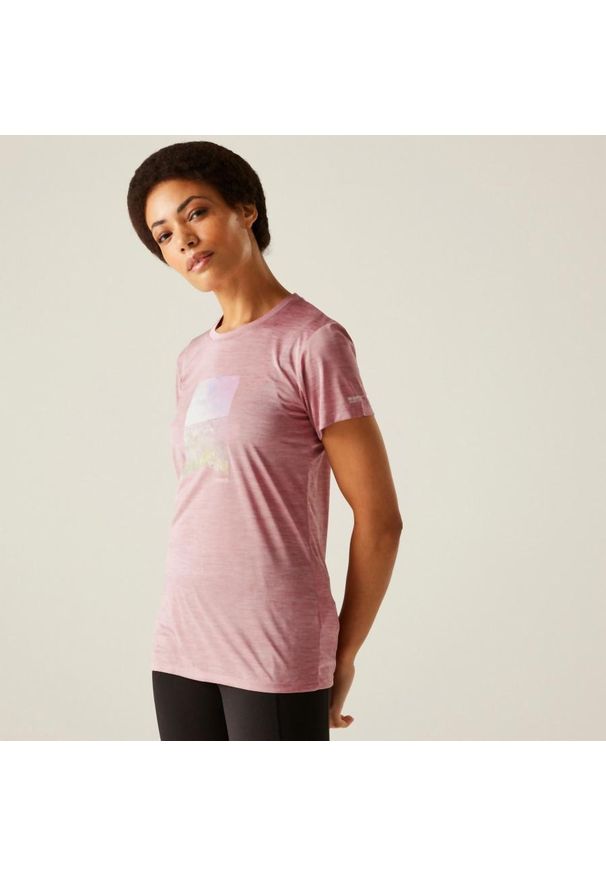 Regatta - Koszulka turystyczna damska Fingal IX. Kolor: różowy, pomarańczowy, wielokolorowy. Materiał: tkanina, poliester. Sport: fitness, turystyka piesza