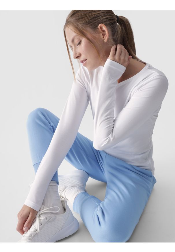 4f - 4F Longsleeve slim gładki damski - biały XS. Okazja: na co dzień. Kolor: biały. Materiał: dzianina, bawełna, jersey, materiał, elastan. Długość rękawa: długi rękaw. Długość: długie. Wzór: gładki. Styl: klasyczny, sportowy, casual