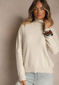 Renee - Beżowy Golf z Wełną i Wiskozą Olmeze. Typ kołnierza: golf. Kolor: beżowy. Materiał: wełna, wiskoza. Styl: klasyczny #2