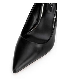 Nine West Szpilki WFA3045-1A Czarny. Kolor: czarny. Materiał: skóra. Obcas: na szpilce #5