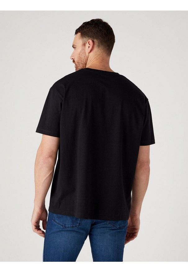 Wrangler - WRANGLER AMERICANA TEE MĘSKI T-SHIRT KOSZULKA LOGO NADRUK W7CBEE100 112329202. Wzór: nadruk