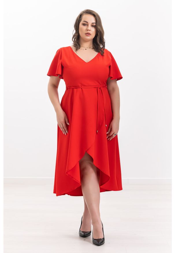 Czerwona sukienka Moda Size Plus Iwanek casualowa, z dekoltem w serek