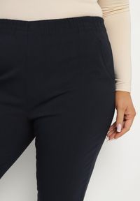 Born2be - Granatowe Spodnie z Wiskozą z Gumką w Talii i Aplikacjami przy Nogawkach Stellorie. Okazja: na co dzień. Kolekcja: plus size. Kolor: niebieski. Materiał: wiskoza. Wzór: aplikacja. Styl: elegancki, casual #3