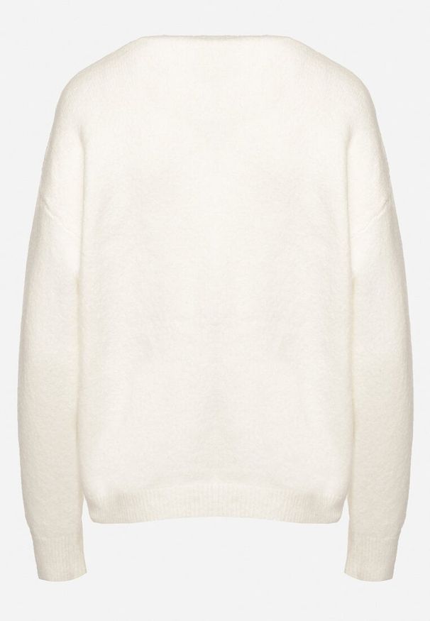 Born2be - Jasnobeżowy Sweter z Ozdobnym Haftem z Przodu Minavira. Okazja: na co dzień. Kolor: beżowy. Materiał: jeans. Wzór: haft. Styl: klasyczny, elegancki, casual