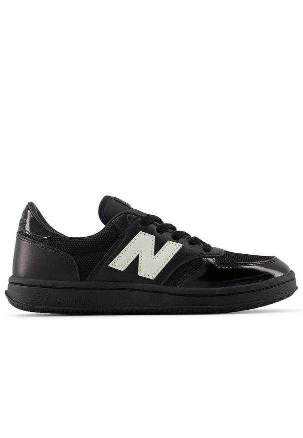 Buty męskie New Balance U5003GQ - czarne. Okazja: na co dzień. Kolor: czarny. Materiał: nubuk, guma, zamsz. Szerokość cholewki: normalna. Sport: tenis