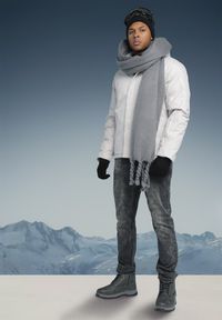 Born2be - Szara Kurtka Zimowa z Zasuwanymi Kieszeniami i Kapturem Emilitha. Okazja: na co dzień. Kolor: szary. Materiał: jeans. Sezon: zima. Styl: elegancki, casual