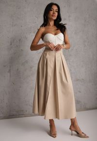 Renee - Beżowa Bawełniana Spódnica o Rozkloszowanym Kroju z Plisami Nerimara. Okazja: na co dzień. Kolor: beżowy. Materiał: bawełna. Wzór: aplikacja. Sezon: lato. Styl: casual #4