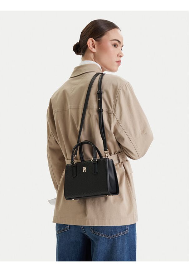 TOMMY HILFIGER - Tommy Hilfiger Torebka Th Daily Mini Tote Mono AW0AW18416 Czarny. Kolor: czarny. Materiał: skórzane