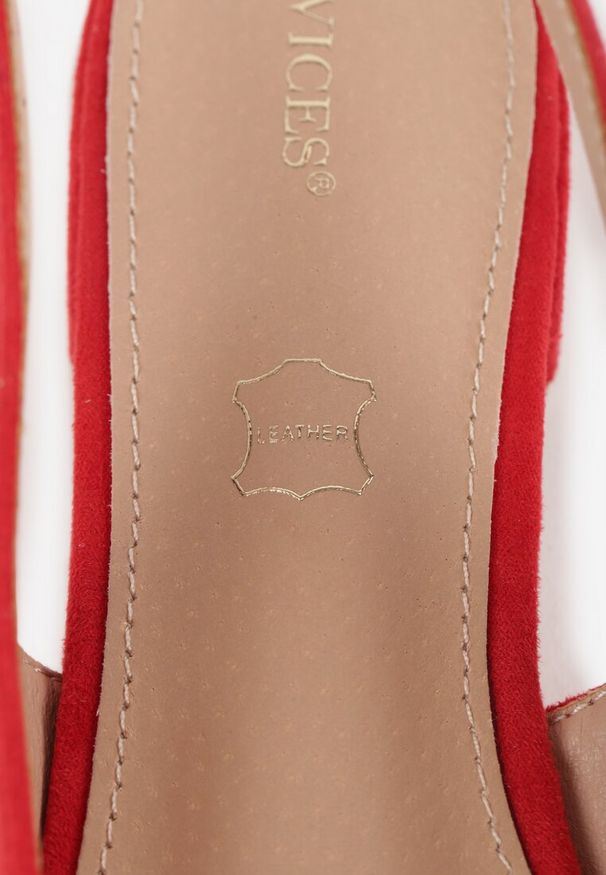 Renee - Czerwone Sandały Slingback Vices z Wkładką ze Skóry Naturalnej Annisae. Okazja: na spotkanie biznesowe. Zapięcie: sprzączka. Kolor: czerwony. Materiał: skóra. Obcas: na obcasie. Styl: biznesowy, elegancki, klasyczny. Wysokość obcasa: niski