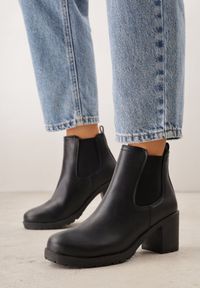 Renee - Czarne Botki VICES o Fasonie Sztybletów na Słupku Cezeire. Okazja: na co dzień. Kolor: czarny. Materiał: jeans, koronka. Obcas: na słupku. Styl: casual #9