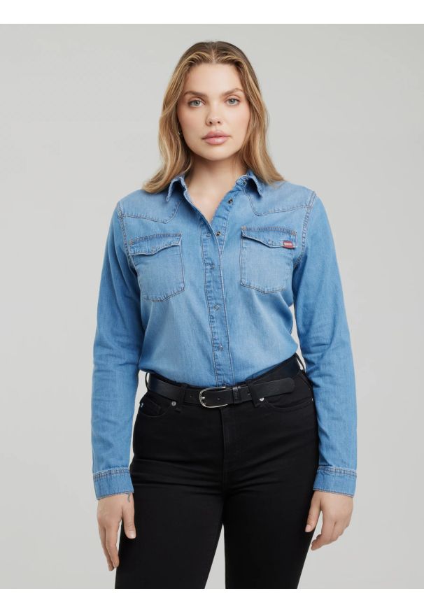 Big-Star - Koszula damska jeansowa slim niebieska Norra 236. Okazja: na co dzień. Kolor: niebieski. Materiał: jeans. Styl: casual, elegancki