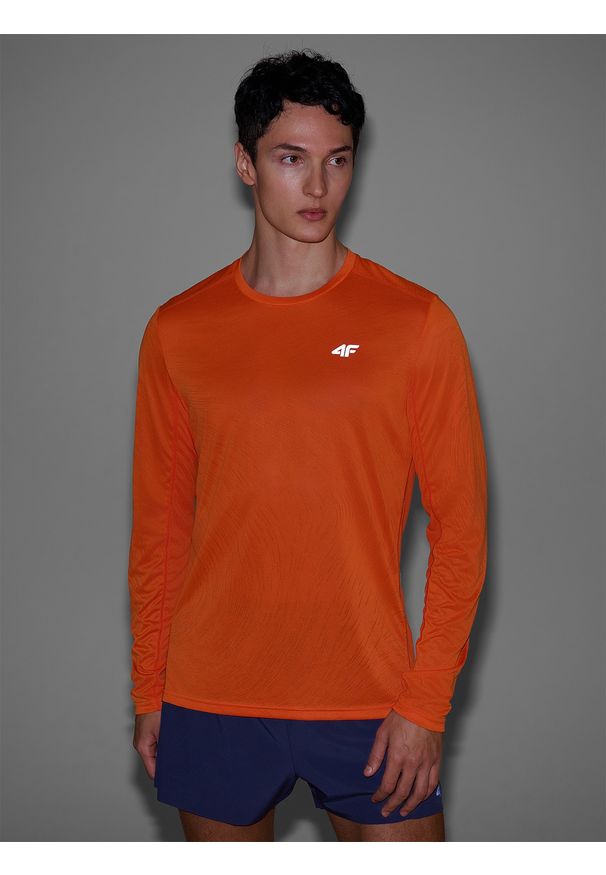 4f - 4F Longsleeve do biegania szybkoschnący męski - pomarańczowy S. Kolor: pomarańczowy. Materiał: tkanina, materiał, włókno, dzianina, syntetyk. Długość rękawa: długi rękaw. Długość: krótkie. Wzór: gładki, ze splotem. Sport: bieganie