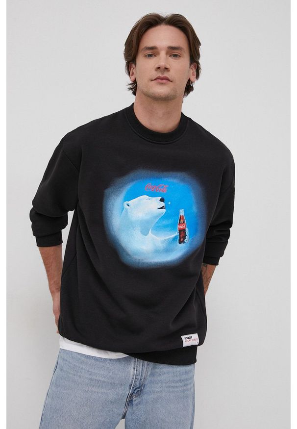 Local Heroes Bluza x Coca Cola męska kolor czarny z nadrukiem. Kolor: czarny. Materiał: materiał. Wzór: nadruk