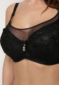 Renee - Czarny Elegancki Biustonosz Push Up z Odpinanymi Ramiączkami Ursa. Kolor: czarny. Rodzaj stanika: odpinane ramiączka, push-up