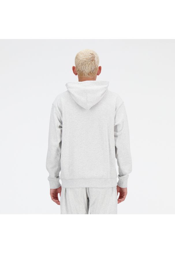 Bluza męska New Balance MT41534AHH – szara. Typ kołnierza: kaptur. Kolor: szary. Materiał: bawełna, dresówka, prążkowany, jeans. Wzór: haft. Sport: fitness