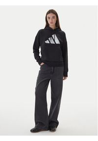 Adidas - adidas Bluza Holiday Metallic Graphic JV8526 Czarny Regular Fit. Kolor: czarny. Materiał: syntetyk