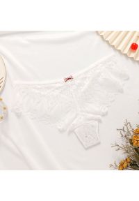 Intica - Figi koronkowe z ozdobnymi paseczkami na specjalne okazje Pansie. Kolor: biały. Materiał: koronka. Wzór: koronka