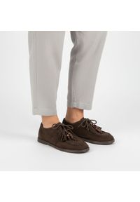 CheBello - Półbuty damskie Chebello, skóra naturalna zamszowe wiązane płaska podeszwa okrągły nosek styl casual wygodne na co dzień,brązowe, 4960_-268-000-PSK-S. Okazja: na co dzień. Nosek buta: okrągły. Kolor: brązowy. Materiał: zamsz, skóra. Obcas: na płaskiej podeszwie. Styl: casual #1