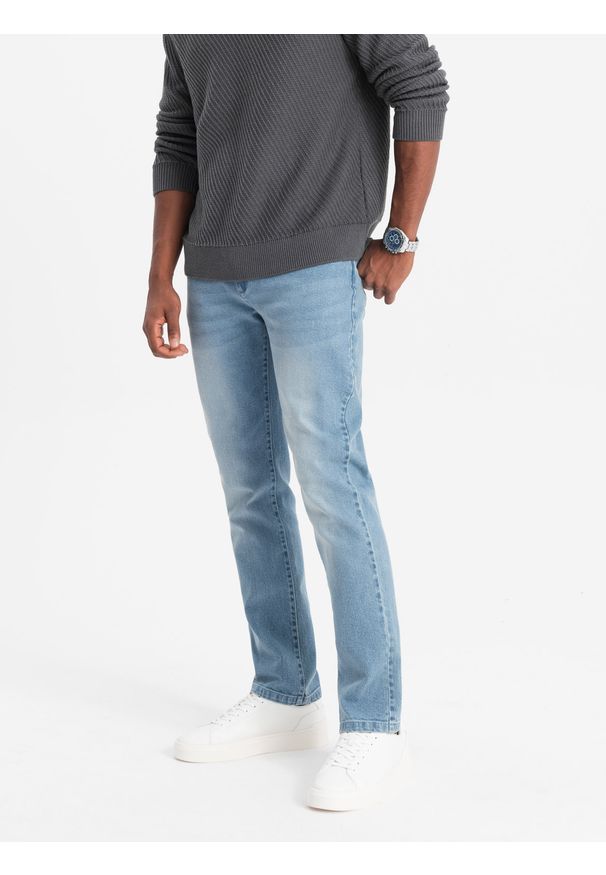 Ombre Clothing - Spodnie męskie jeansowe STRAIGHT LEG - jasnoniebieskie V2. Kolor: niebieski. Materiał: jeans. Styl: klasyczny