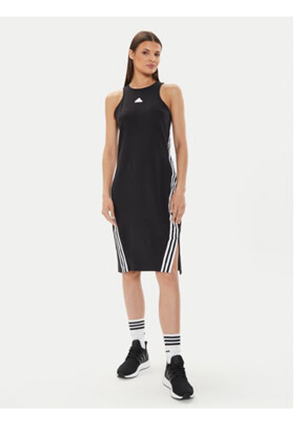 Adidas - adidas Sukienka codzienna Future Icons 3-Stripes IP1575 Czarny Regular Fit. Okazja: na co dzień. Kolor: czarny. Materiał: bawełna. Typ sukienki: proste. Styl: casual