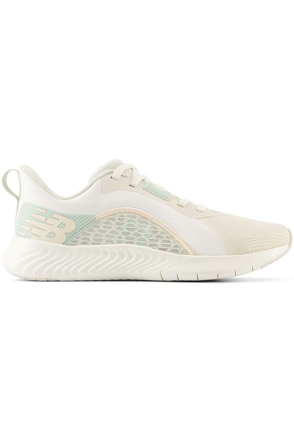 Buty damskie New Balance WXBEYCC1 – białe. Okazja: na co dzień. Kolor: biały. Materiał: materiał, syntetyk. Szerokość cholewki: normalna. Sport: bieganie, fitness
