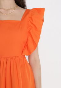 Born2be - Pomarańczowa Sukienka Raiphei. Okazja: na wesele, na ślub cywilny. Typ kołnierza: dekolt kwadratowy. Kolor: pomarańczowy. Materiał: bawełna, tkanina, elastan. Długość rękawa: na ramiączkach #7