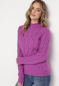 Born2be - Fioletowy Klasyczny Sweter w Ozdobny Splot Aliissa. Kolor: fioletowy. Materiał: dzianina. Długość rękawa: długi rękaw. Długość: długie. Wzór: ze splotem. Styl: klasyczny #3
