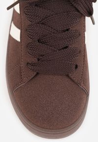 Born2be - Brązowo-Beżowe Sneakersy z Ozdobnymi Naszywkami z Boku Galdexis. Okazja: na co dzień, do pracy, na spacer. Zapięcie: pasek. Kolor: brązowy. Materiał: jeans. Wzór: aplikacja. Sport: turystyka piesza #2