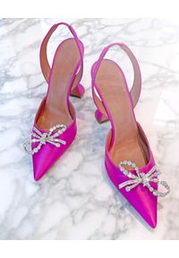 AMINA MUADDI - Różowe sandały z kokardą Rosie. Zapięcie: pasek. Kolor: różowy, wielokolorowy, fioletowy. Materiał: satyna. Wzór: paski. Obcas: na obcasie. Wysokość obcasa: średni #2
