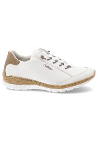 Półbuty damskie Rieker, cholewka ze skóry naturalnej gładkiej sportowa forma klasyczne sznurowanie lekka elastyczna podeszwa, białe, N42K5-80. Zapięcie: sznurówki. Kolor: biały. Materiał: skóra. Szerokość cholewki: normalna. Wzór: gładki. Styl: klasyczny, sportowy #2