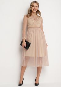 Born2be - Beżowa Sukienka Phaerusa. Kolor: beżowy. Materiał: koronka, tiul. Wzór: aplikacja, koronka. Styl: elegancki, klasyczny. Długość: midi #5