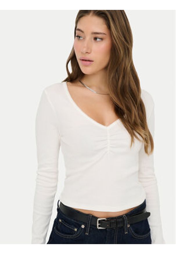 only - ONLY Bluzka Betty 15365756 Biały Standard Fit. Kolor: biały. Materiał: bawełna