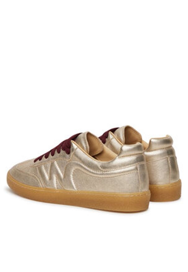 Weekend Max Mara Sneakersy 2515761035600 Złoty. Kolor: złoty. Materiał: skóra