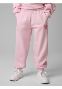 4f - 4F Spodnie dresowe joggery dziewczęce - różowe 146/152 (10-12 lat). Okazja: na spacer, na co dzień, na uczelnię. Stan: podwyższony. Kolor: różowy. Materiał: dresówka. Sezon: lato. Styl: casual #2