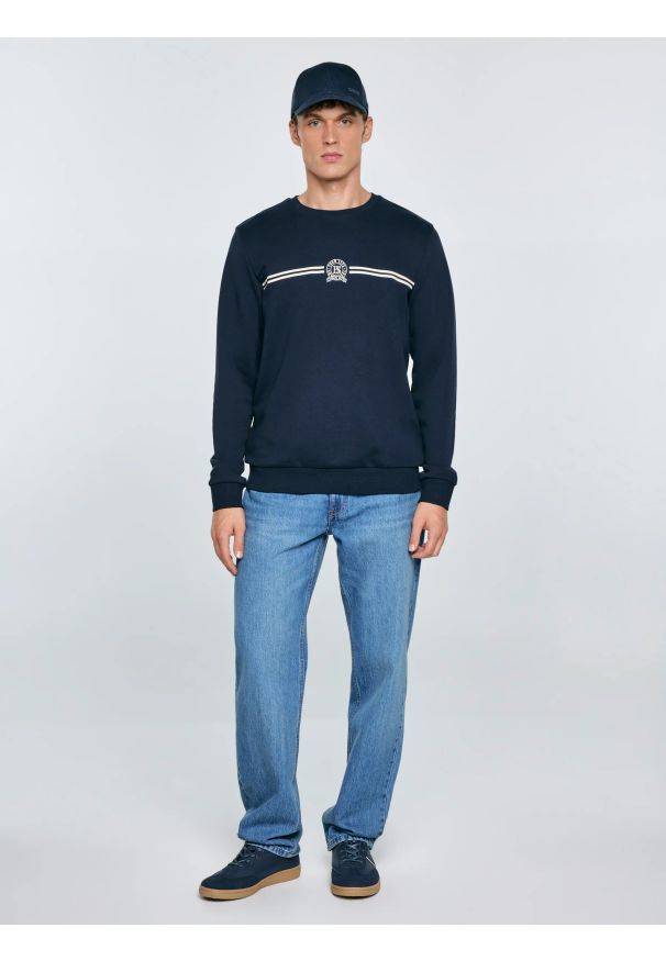 Big-Star - Bluza męska z haftem granatowa Daniel 403. Okazja: na co dzień. Kolor: niebieski. Materiał: dzianina. Wzór: haft. Styl: casual