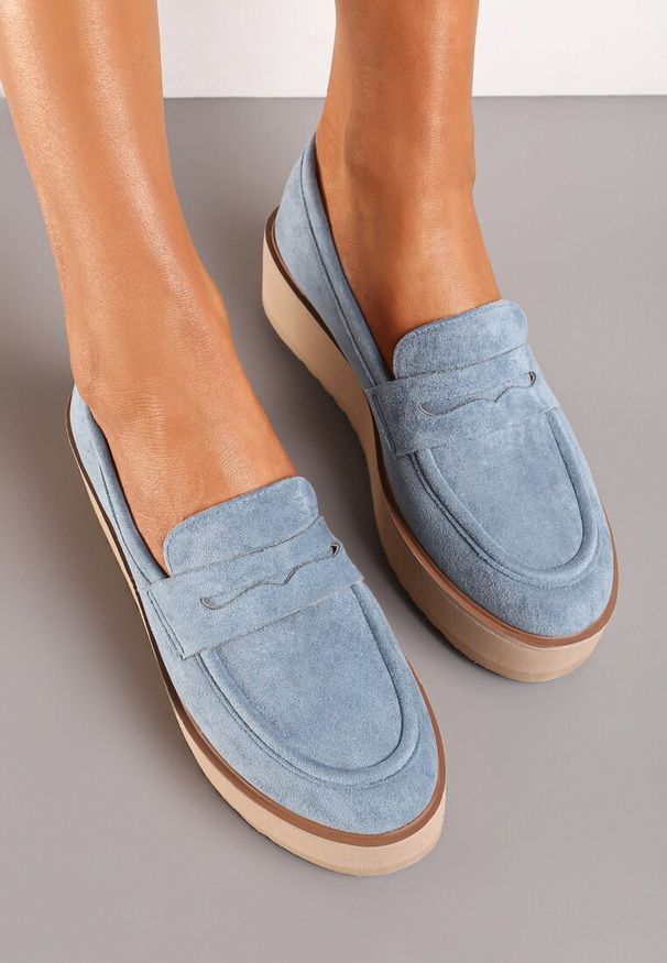 Born2be - Niebieskie Półbuty Mokasyny na Platformie z Minimalistycznym Paseczkiem Soilema. Okazja: na spotkanie biznesowe, do pracy. Kolor: niebieski. Materiał: jeans. Obcas: na platformie. Styl: biznesowy, elegancki