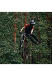 ROCDAY - Koszulka rowerowa MTB męska Rocday Roost Sanitized® z krótkim rękawem. Kolor: czerwony, czarny, wielokolorowy. Długość rękawa: krótki rękaw. Długość: krótkie